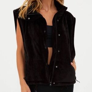 LIKE NEW ✨ BEACH RIOT Puffer Oversized Zip Up